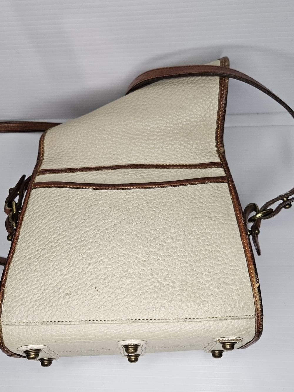Vintage Dooney & Bourke All Weather Leather Essex Crossbody Bag, Made in USA! - Picture 13 of 16